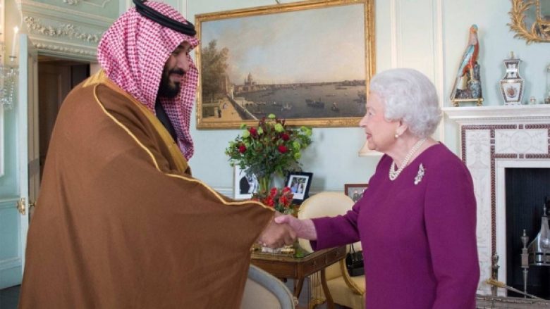 Edhe pse do të jetë në Londër, Princi i kurorës saudite nuk do të marrë pjesë në funeralin e Mbretëreshës Elizabeth II