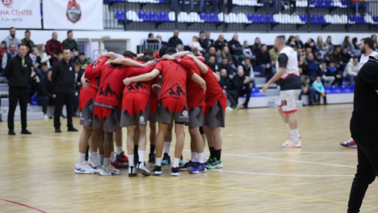 Rikthehet liga e parë e basketbollit në Kosovë, sot zhvillohet xhiro e parë