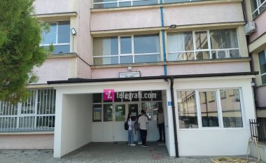 Në shkollën e mesme të mjekësisë në Prishtinë po mbahet mësimi, nuk zbatohet vendimi i SBASHK-ut për grevë