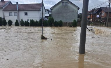 Gjendje e rënduar në Rahovec nga vërshimet, Latifi kërkon përkrahjen urgjente të Qeverisë