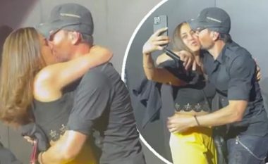 Enrique Igleasias publikon video duke shkëmbyer puthje me një fanse – pavarësisht se është i martuar prej më shumë se 20 vitesh me Anna Kournikovan