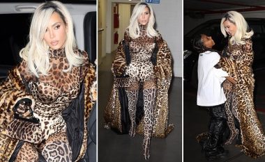 Kim Kardashian tregon anën e saj të egër me një kostum të mrekullueshëm me stampim leopardi