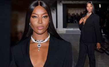 52-vjeçarja Naomi Campbell hap sfilatën e markës Messika gjatë Javës së Modës në Paris