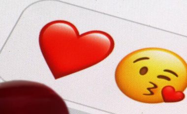 Me iOS 16 mund të dërgoni emoji përmes Sirit në çdo aplikacion të iPhone