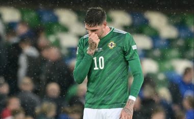 Bëri komente të papërshtatshme, Irlanda e Veriut përjashton yllin e skuadrës para ndeshjes me Kosovën