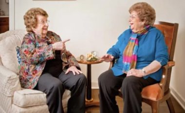 Motrat që i mbijetuan Holokaustit vdesin pak ditë njëra pas tjetrës në SHBA – zbulohen pjesë të rrëfimit për jetën e tyre