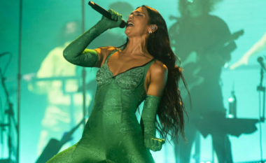 Dua Lipa me paraqitje spektakolare në festivalin “Rock in Rio”