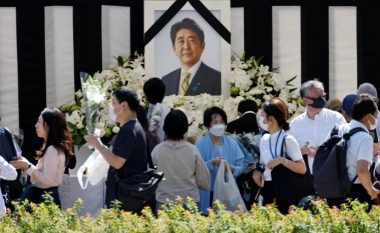 Japonia i jep lamtumirën ish-kryeministrit Shinzo Abe, i cili u vra në korrik