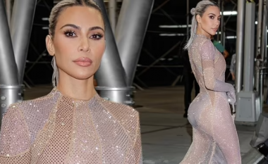Kim Kardashian thekson fizikun tërheqës në një fustan të tejdukshëm gjatë Javës së Modës në New York