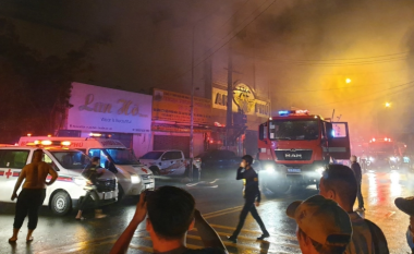 Të paktën 32 të vdekur pasi një zjarr shpërtheu në një bar karaokesh në Vietnam