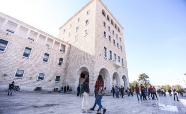 Profesorët e univeristeteve në Shqipëri paralajmërojnë protestë kombëtare nesër, kërkojnë mbështetjen e studentëve