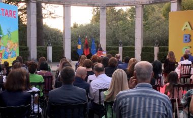 Prezantohet abetarja e përbashkët Shqipëri-Kosovë në Tiranë – fillimi i një faze të re për të forcuar gjuhën shqipe