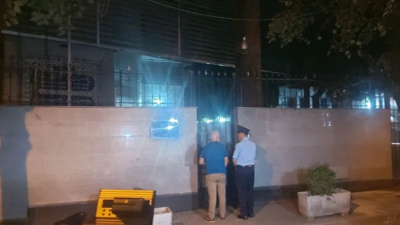 Fshinë pamjet e kamerave të sigurisë, masat që morën diplomatët iranianë para se të largoheshin nga Tirana