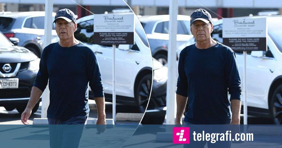 Bruce Willis looks fit as he enjoys an outing in Los Angeles months ...