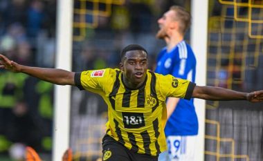 Borussia Dortmund fiton derbin ndaj Schalkes, mer pozitën e parë në Bundesliga