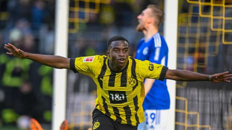 Borussia Dortmund fiton derbin ndaj Schalkes, mer pozitën e parë në Bundesliga