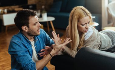 Tri gjëra që çdo person që është tradhtuar në martesë duhet të dëgjojë