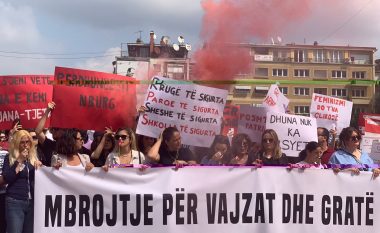 Sot protestohet edhe në Tetovë, si shenjë solidarizimi me 11 vjeçaren e dhunuar nga Prishtina