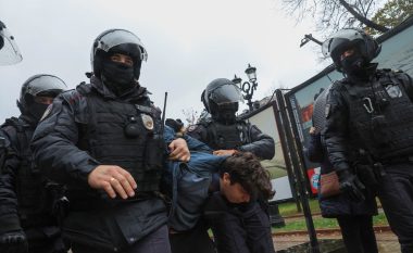 Vazhdojnë protestat në qytetet e Rusisë kundër vendimit të Putinit për mobilizim