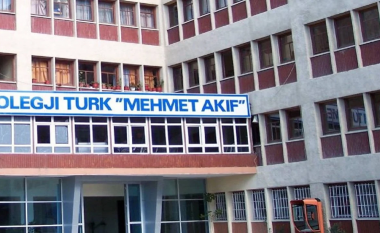 Rrëzohet kërkesa e kolegjit turk për pezullim të urdhrit të mbylljes