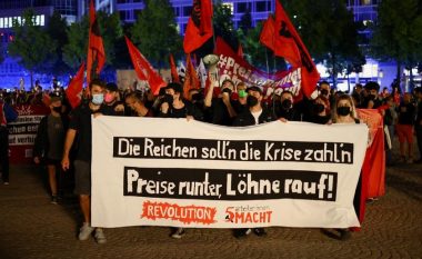Gjermanët ‘dalin’ në rrugë – shkak rritja e çmimeve të gazit, rrymës dhe ushqimeve