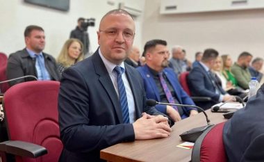 Këshilltari komunal i Pejës, Rajan Arapi, premton ngritjen e shumë temave në Kuvend