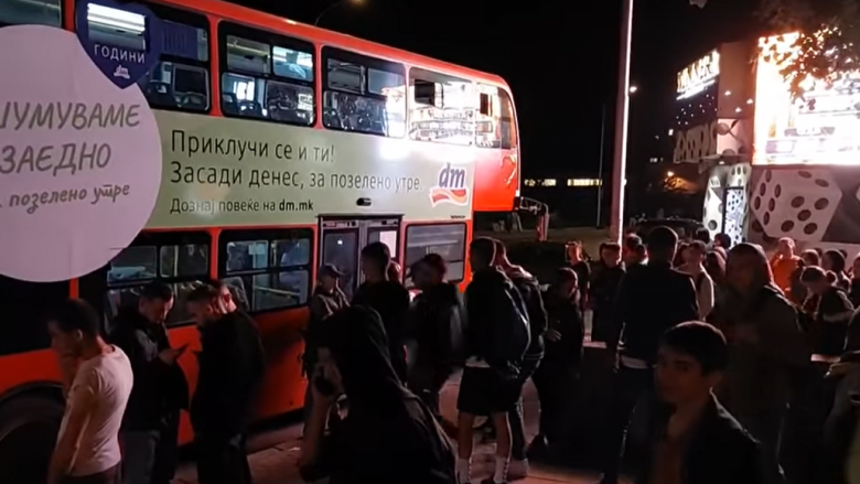 Përleshje grupore në autobus në Kisella Vodë, publikohen pamje