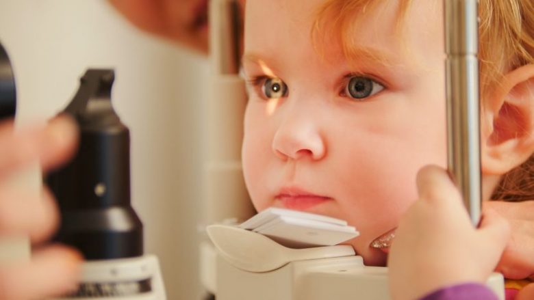 Kontrolli rutinë te oftamologu mund të zbulojë autizmin te fëmijët?