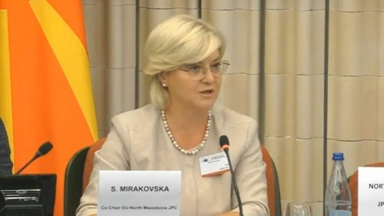 Mirakovska, Jordanovit: Nuk mund të më thuash as mua, as bashkëqytetarëve të mi, se flasim gjuhën e gabuar