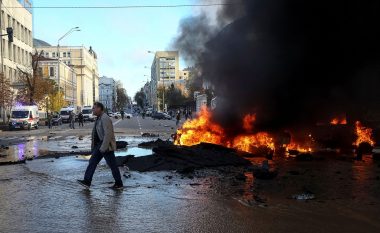 Vazhdojnë sulmet në Ukrainë – me 10 shpërthime të dëgjuara vetëm në Kiev