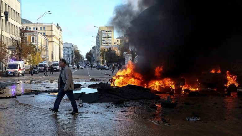 Vazhdojnë sulmet në Ukrainë – me 10 shpërthime të dëgjuara vetëm në Kiev