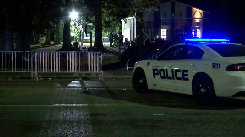Të shtënat pranë Universitetit Jugor të Luizianës, 11 të plagosur – policia thotë se ka arrestuar dy të dyshuar