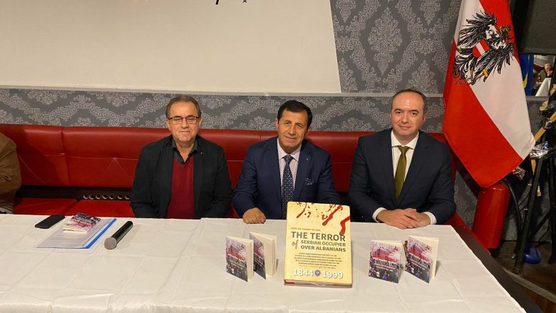 Në Vjenë promovohet libri “Mos harro kurrë” i autorëve Nusret Pllana e Agim Aliçkaj