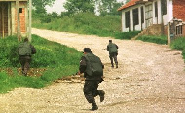 I dyshuar për vrasjen e 33 personave në Pejë gjatë luftës, pikëpyetje se ku do të ekstradohet serbi i arrestuar në Hungari