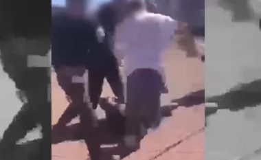E rrahën brutalisht një të ri – policia arreston katër persona në Pejë