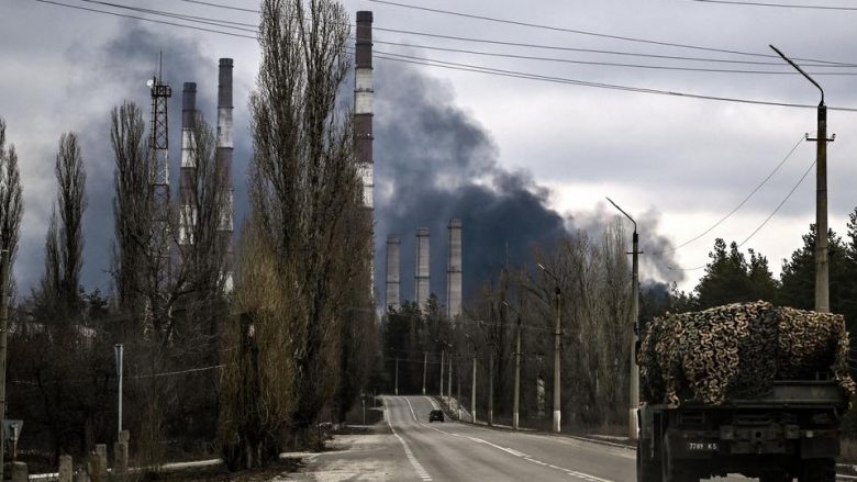 Ukraina thotë se ka në kontroll autostradën kyçe në Luhansk