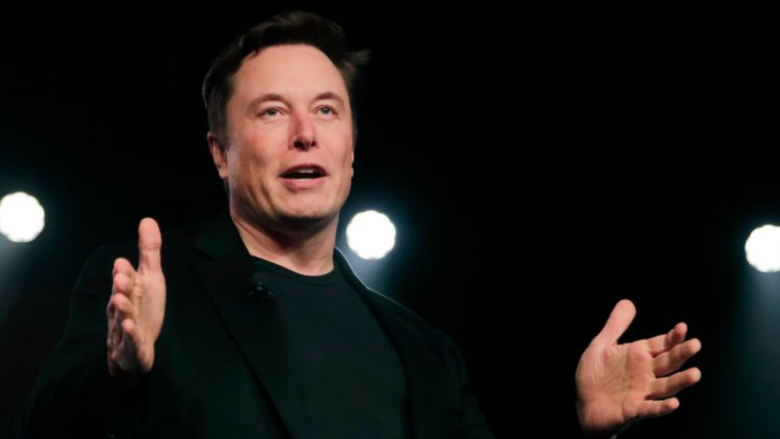 SpaceX, kompania e Elon Musk thotë se nuk mund të paguajë më për shërbimet kritike të satelitit në Ukrainë, kërkon nga Pentagoni që ta bëjnë këtë