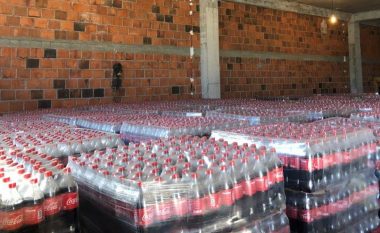 Konfiskohen mbi 64 mijë litra “Coca-Cola” me origjinë nga Iraku