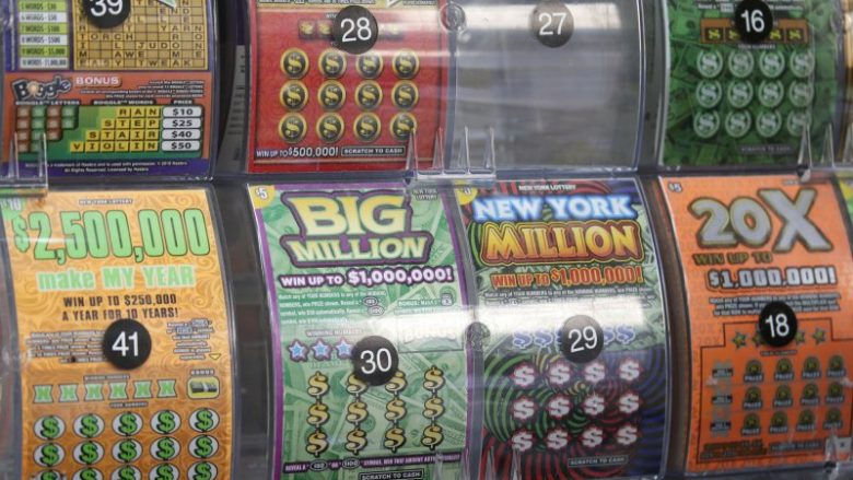 Amerikani luan lotari për herë të parë, fiton 40,044 dollarë