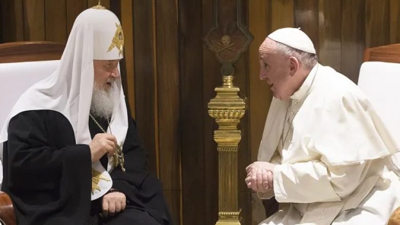Papa pritet të takohet me Patriarkun rus në Mal të Zi