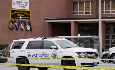 “A jeni gati të vdisni?”, pastaj sulmuesit i bllokohet arma – detaje dhe pamje nga të shtënat në një shkollë në Missouri ku mbetën tre të vdekur