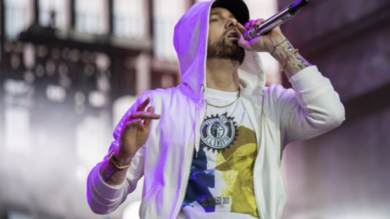 Eminem do të jetë performuesi kryesor në “Glastonbury 2023”?