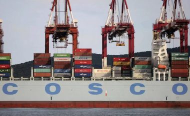 Gjermania pranon shitjen e diskutueshme të terminalit të portit të Hamburgut te grupi kinez i transportit
