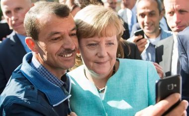 Merkel fiton çmimin e agjencisë së refugjatëve të OKB-së për pritjen e sirianëve kur ishte kancelare