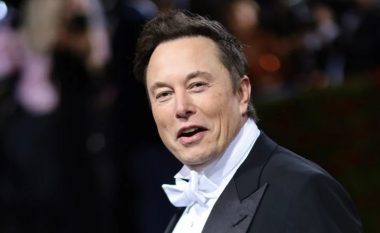 Elon Musk është një kombinim i Ajnshtajnit, Teslës dhe Rockefellerit – mendon një ish-shefe e SpaceX