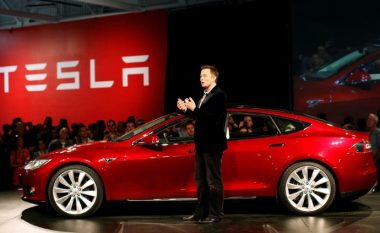 Tesla fiton lehtësime tatimore kineze pas komenteve të Elon Muskut rreth Tajvanit