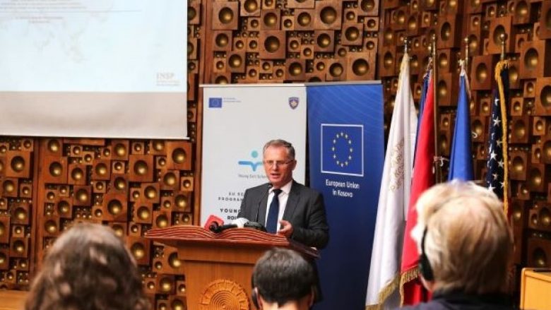 Bashkimi Evropian dhe Qeveria e avancojnë Kosovën në rrugën e integrimit në BE përmes arsimit