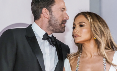 Ben Affleck fotografohet pa unazën e martesës: A po kalojnë ai dhe Jennifer Lopez një krizë martesore?
