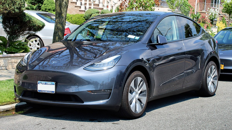 Tesla Model Y në Evropë tani ofrohet me dy ngjyra të reja – por do të kenë kosto shtesë