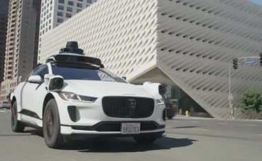 Waymo pritet të sjell shërbimin e robot-taksive në qytetin Los Angeles